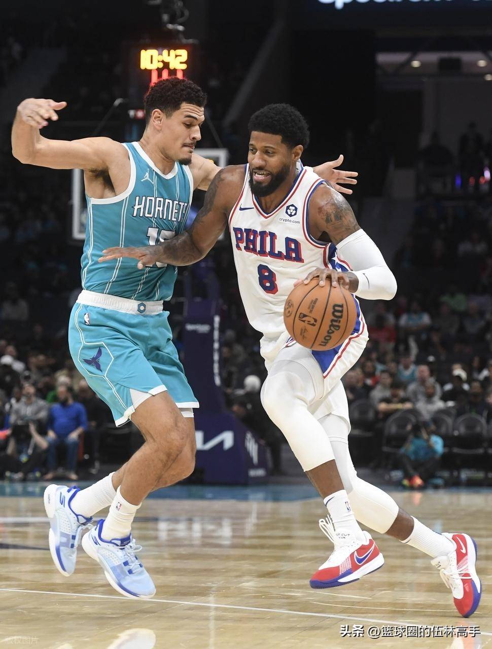 转会期体能课后,夏洛特黄蜂完成体检备战德甲,引发热议,身体对抗强度拉满(足球赛事体能消耗大的原因) 转会期体能课后,夏洛特黄蜂完成体检备战德甲,引发热议,身体对抗强度拉满(足球赛事体能消耗大的原因)