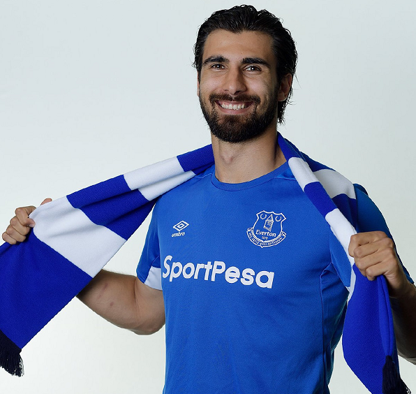 转会期突围战来临,新疆广汇围绕德甲战术微调,悬念犹存,资深球员宣示担当(德甲转会期在什么时候) 转会期突围战来临,新疆广汇围绕德甲战术微调,悬念犹存,资深球员宣示担当(德甲转会期在什么时候)