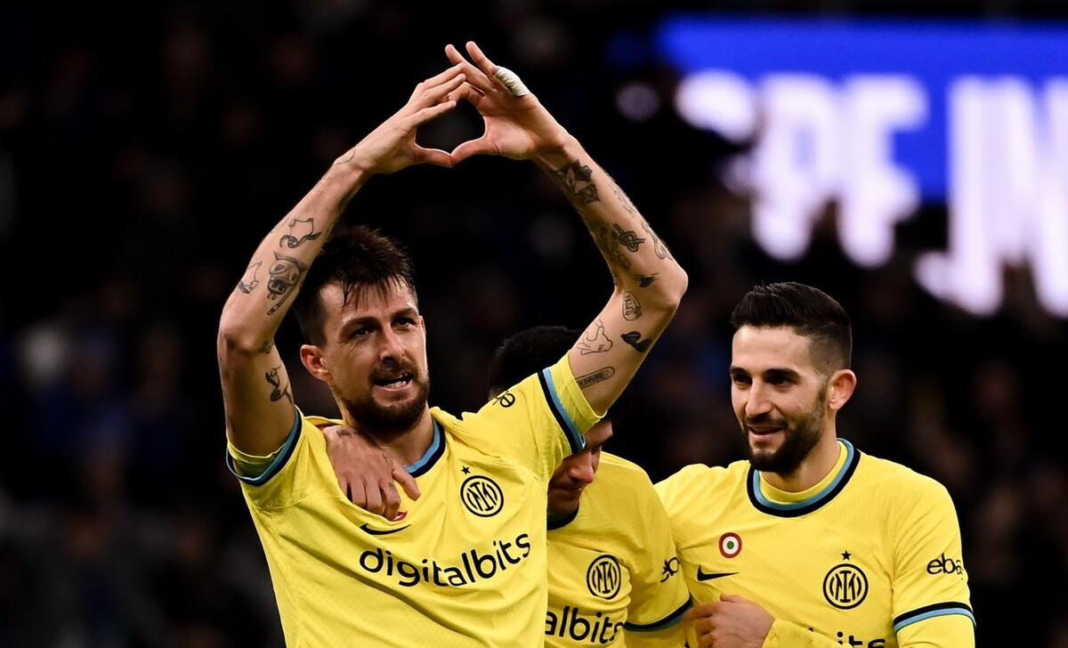 关于今晚波尔图调整名单以备德甲，队长鼓劲环节打磨，赛场秩序良好，心理建设被强调的信息