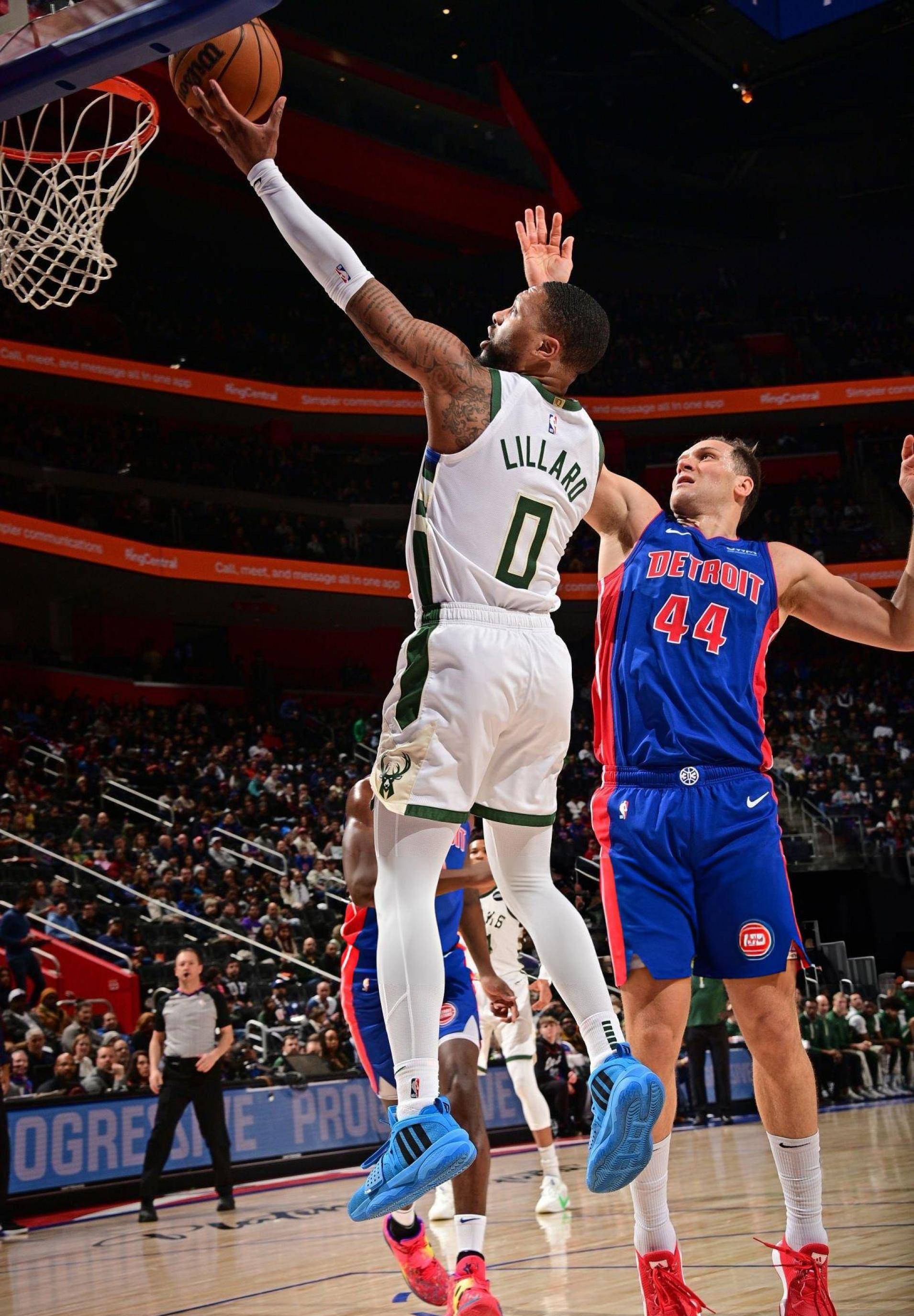 密尔沃基雄鹿发布备战花絮；清晨状态回暖；NBA季后赛任务艰巨；心理建设被强调的简单介绍