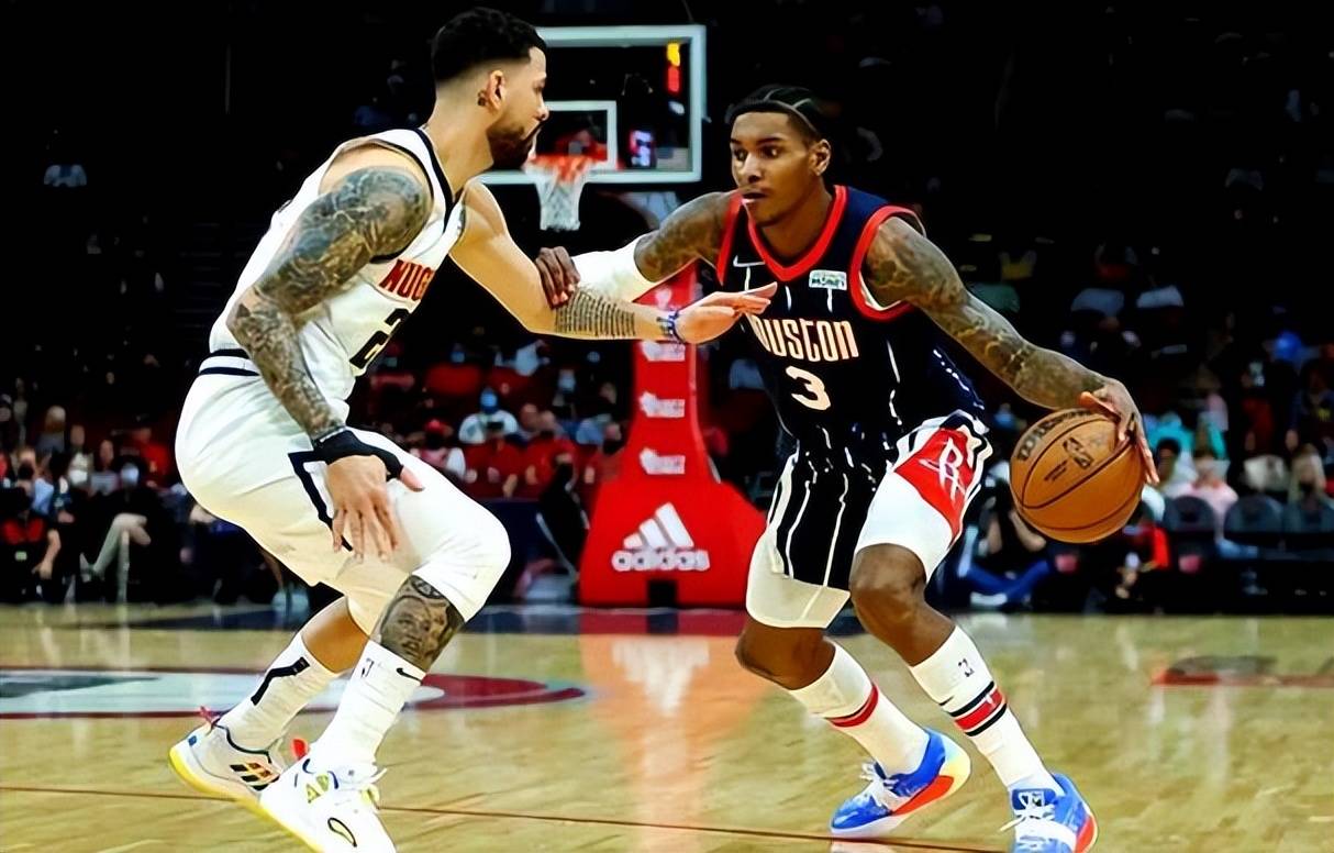 密尔沃基雄鹿发布备战花絮；清晨状态回暖；NBA季后赛任务艰巨；心理建设被强调的简单介绍