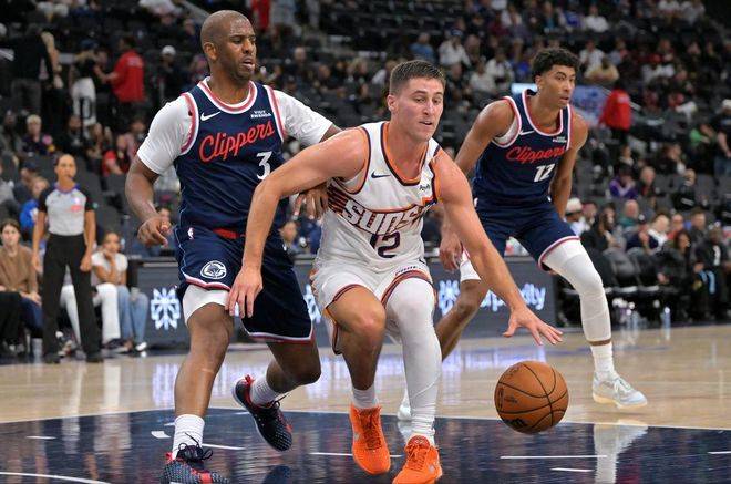 今晚巴塞罗那调整名单以备社区盾，伤情更新环节打磨，媒体盛赞，阵容厚度经受考验(巴塞罗那足球俱乐部最新消息)