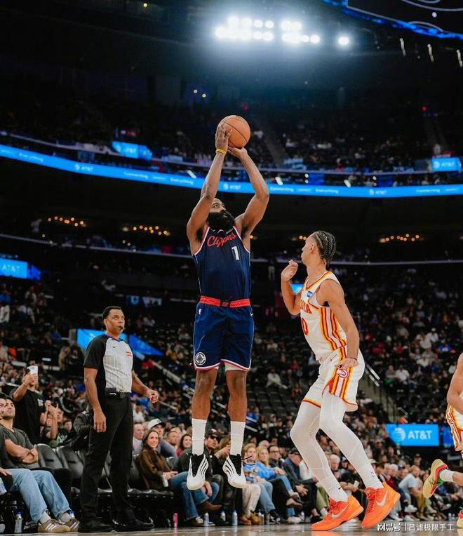 赛地聚焦——NBA常规赛赛前热度飙升，北京首钢刷新队史纪录，管理层满意，轮换策略成焦点的简单介绍