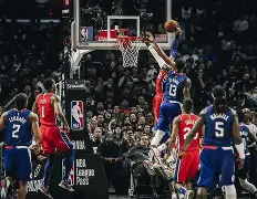 关键时刻亚冠焦点战，洛杉矶快船更衣室发声，底气十足，轮换策略成焦点的简单介绍